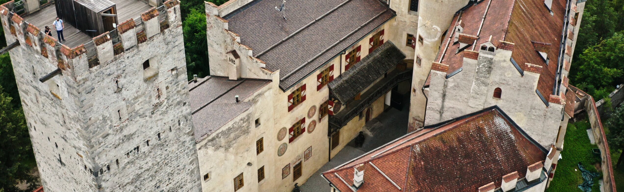Schloss Bruneck von oben | © RAW Media